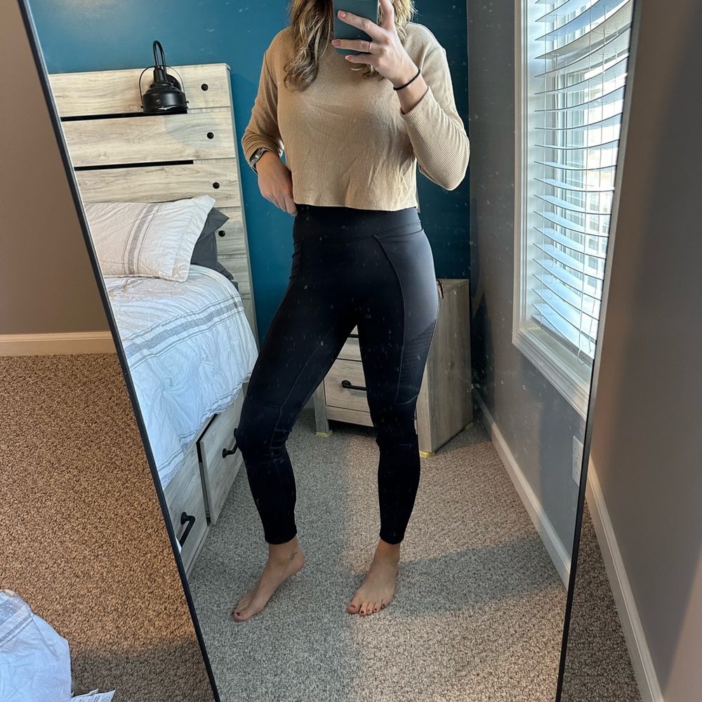 Fabletics High Waisted motion 360 leggings